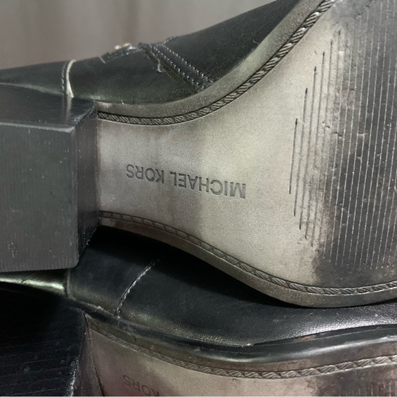 Z03-Michael Kors side straps/buckle ankle hi boots - Picture 9 of 11